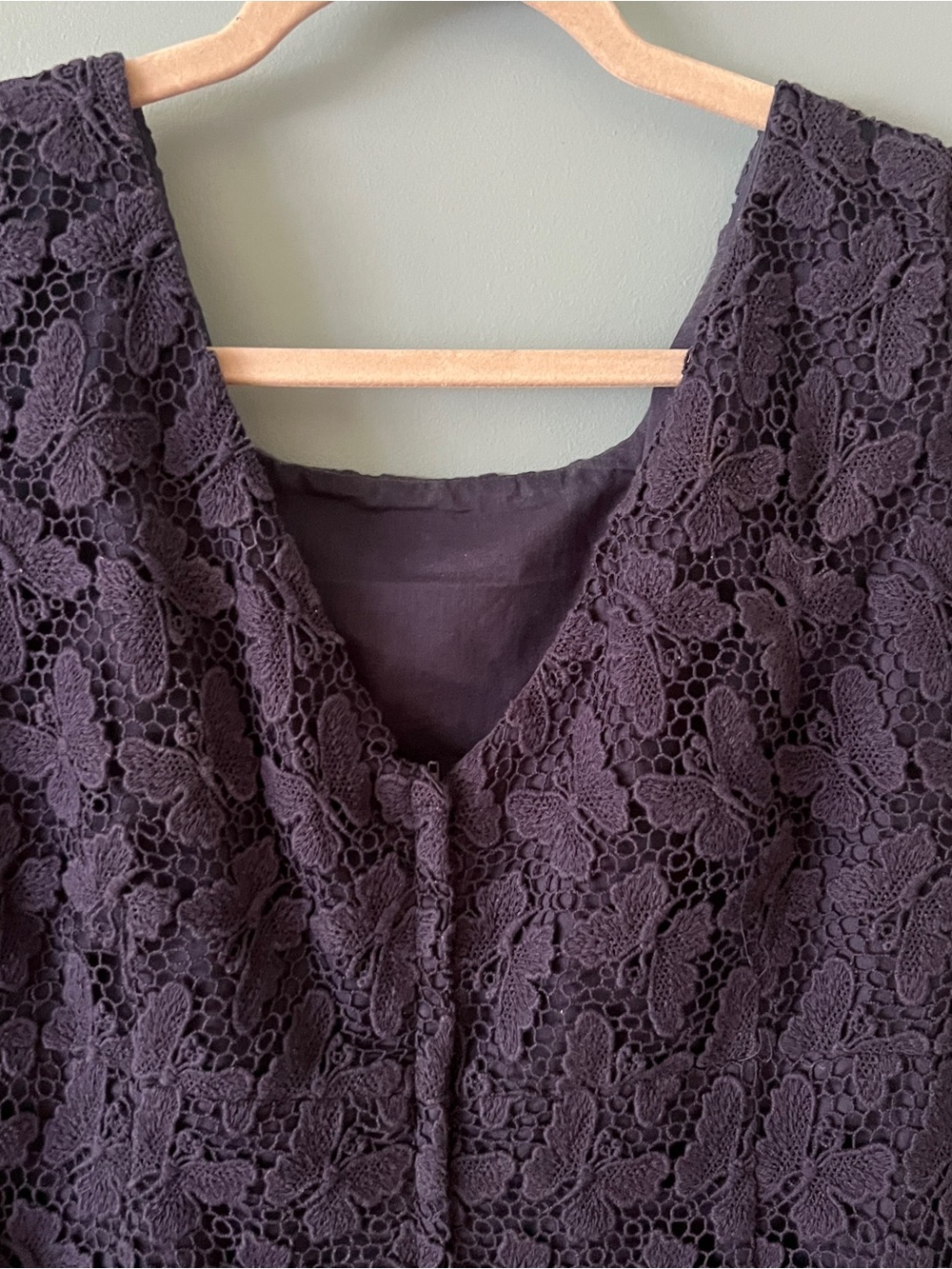 Lilly Pulitzer “Shayna” Papillon Navy Size 12 Lace Dress - Picture 3 of 11